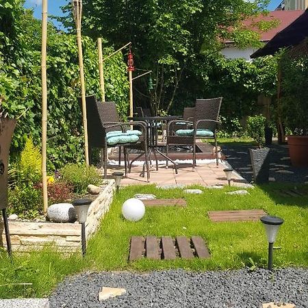 Joy Guesthouse Siofok Bagian luar foto