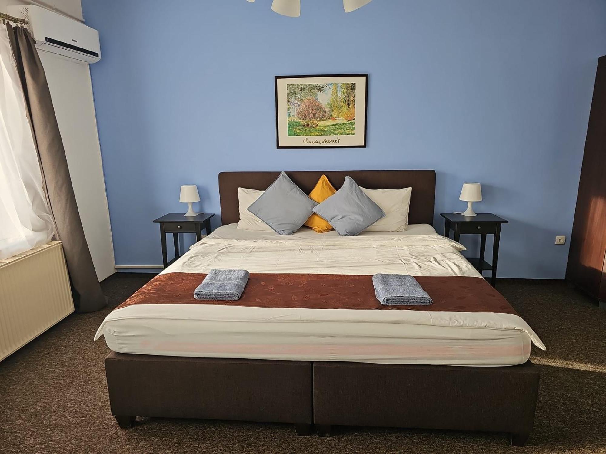 Joy Guesthouse Siofok Bagian luar foto
