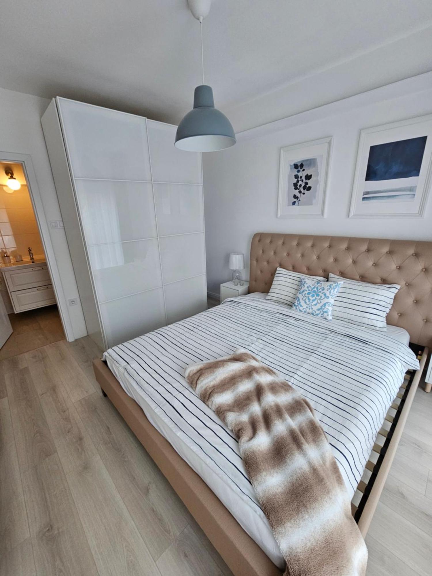 Joy Guesthouse Siofok Bagian luar foto