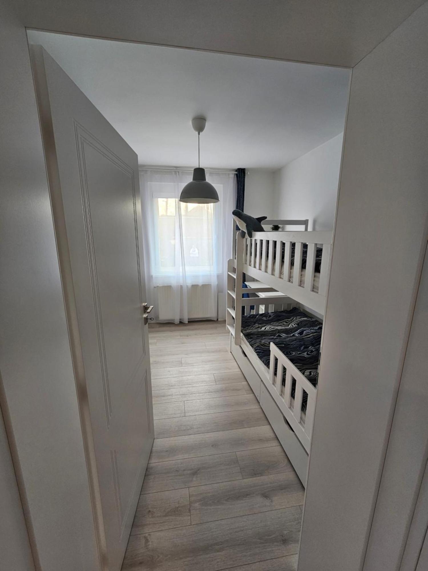 Joy Guesthouse Siofok Bagian luar foto
